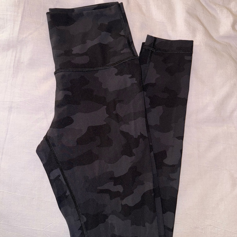 Lululemon Wunder Under High-Rise Legging 28" Black Camo size 2
